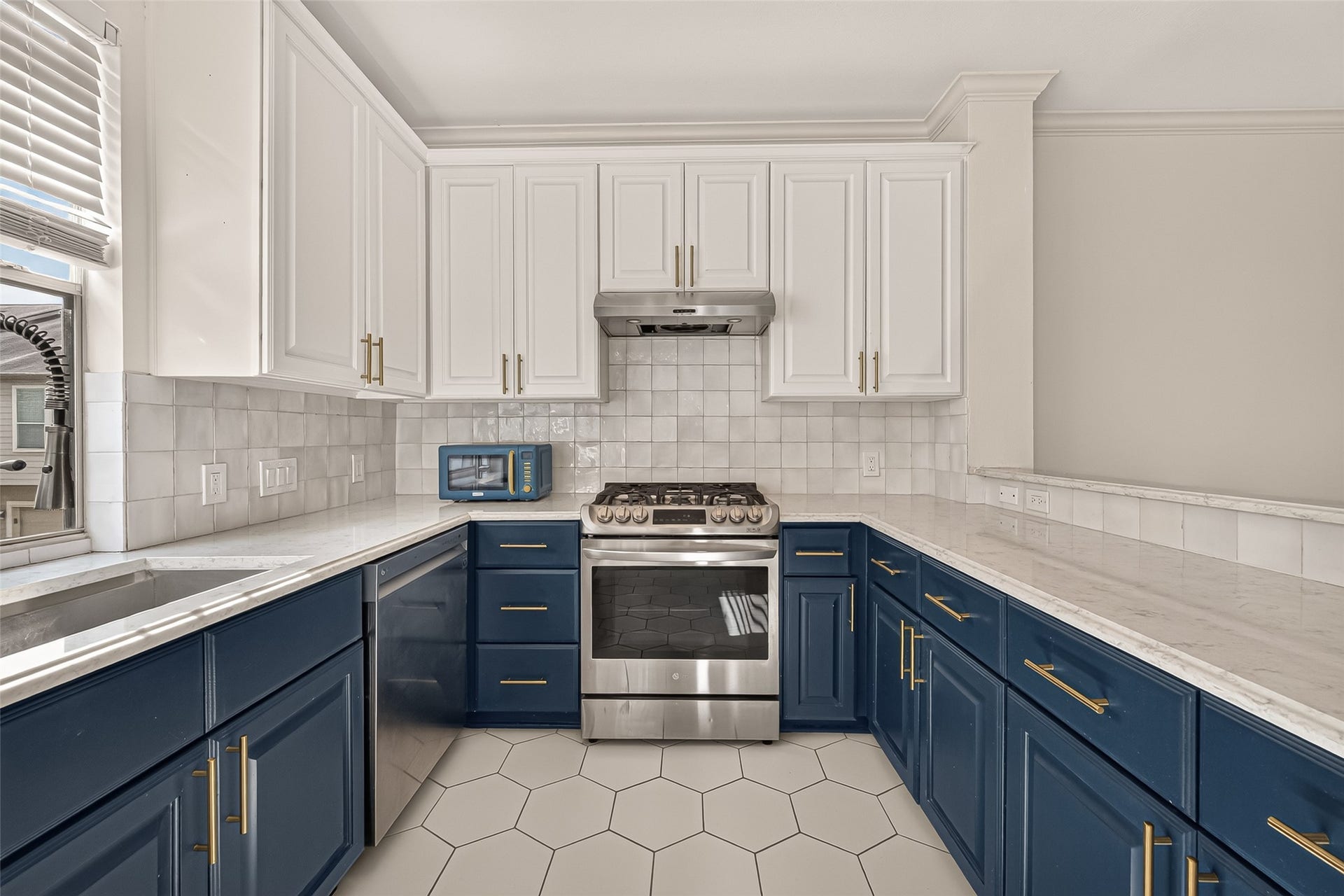 2903 Austin Street, Houston, TX 77004 The kitchen offers plenty of counter space for meal preparation and ample cabinetry for storage, making it both functional and inviting.