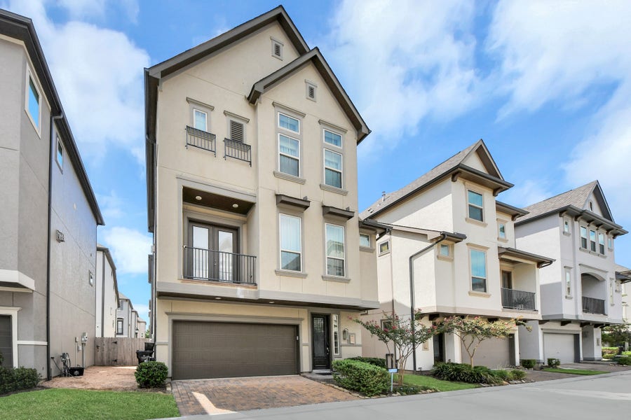 Property photo for 4007 Centre Meadow Way, Houston, TX