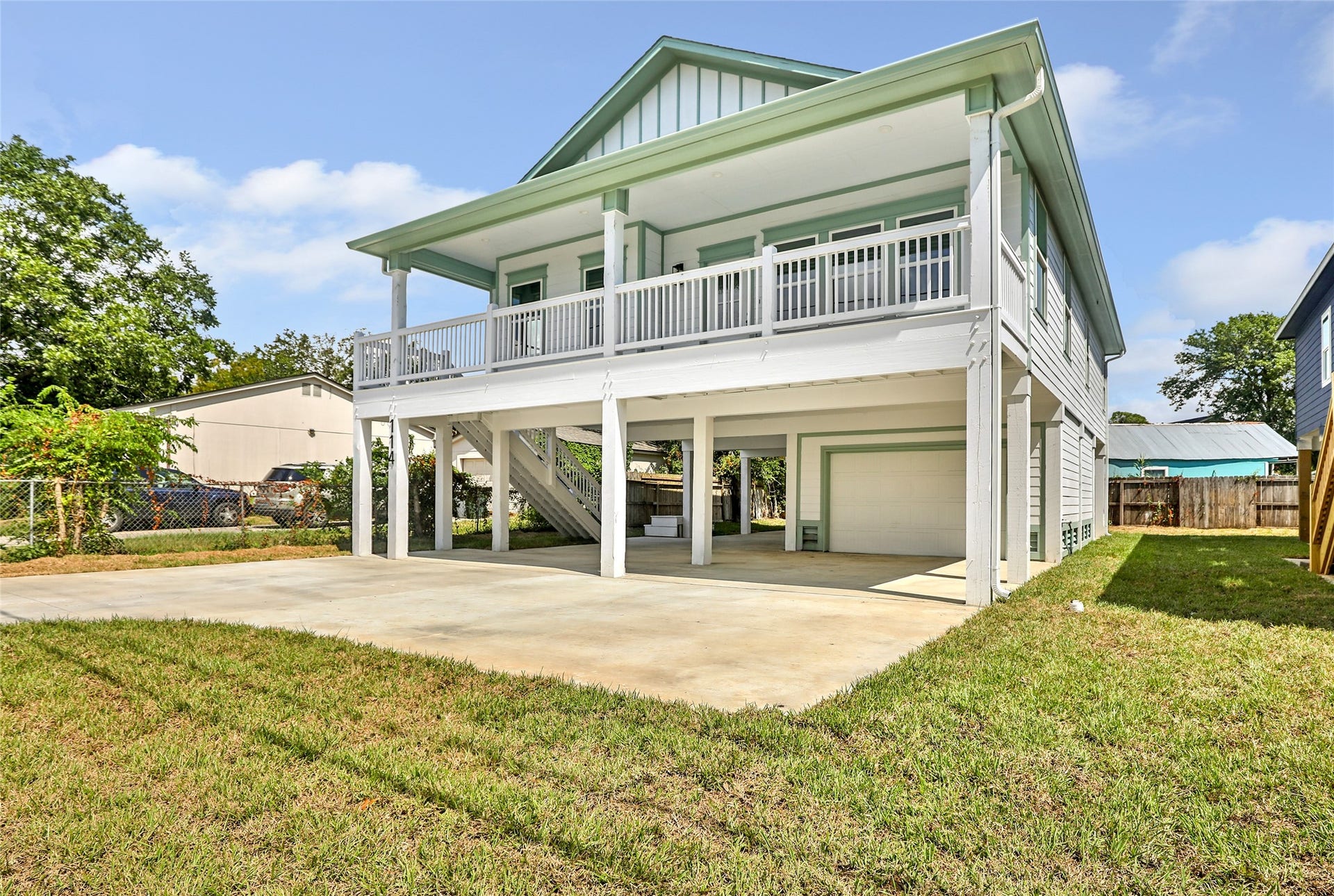 114 Dwire Drive, La Porte, TX 77571