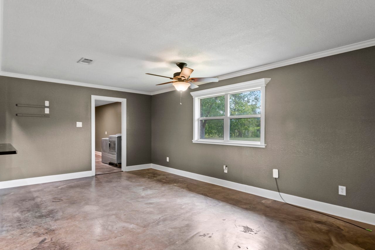 1242 County Road 857, Alvin, TX 77511 Family Room