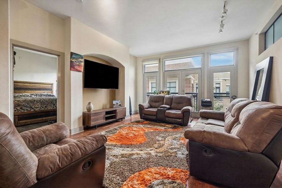 Property photo for 1901 Post Oak Boulevard, #4104, Houston, TX