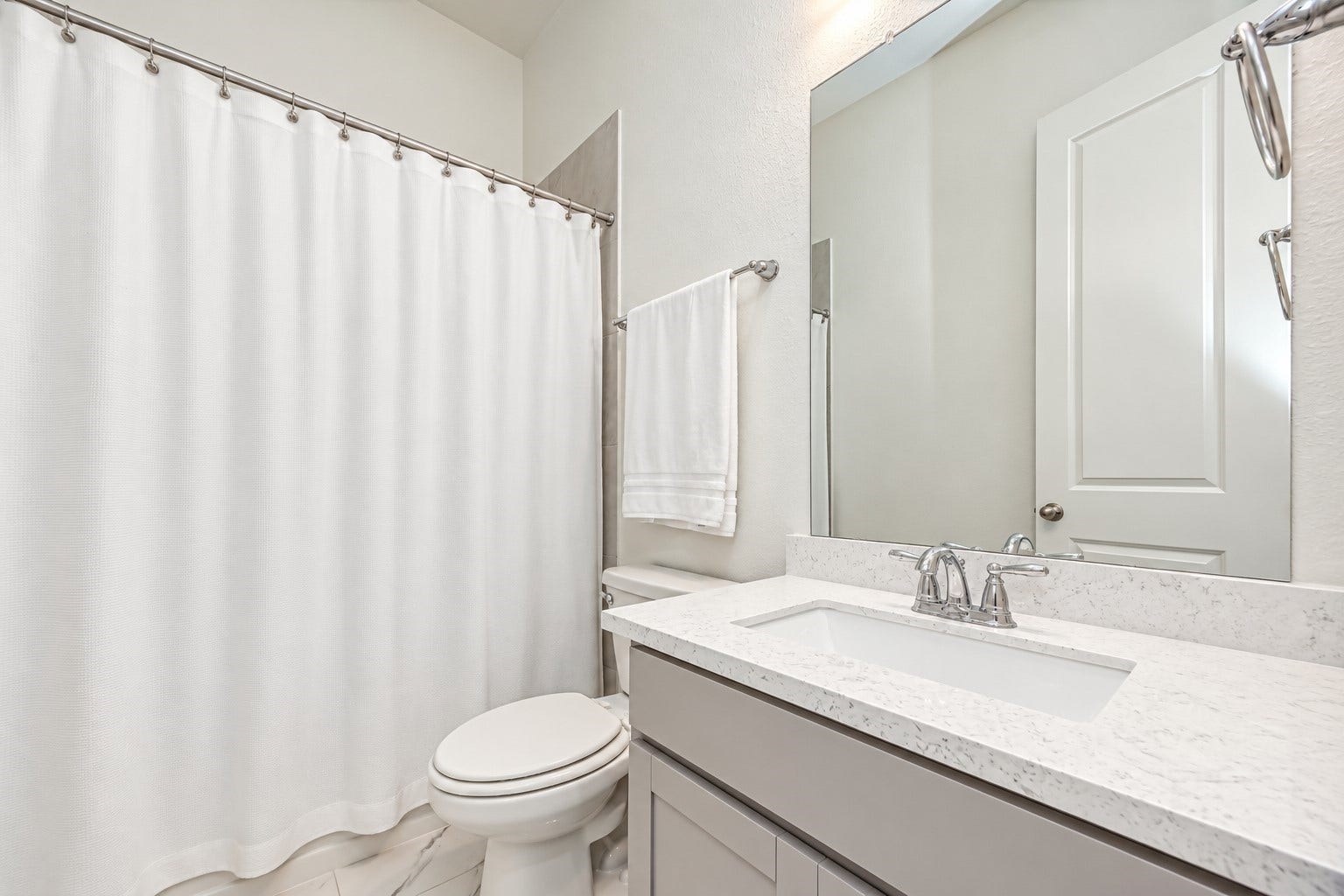 12215 Mackinchan Street, Richmond, TX 77407 1st Bathroom with tub/shower combo