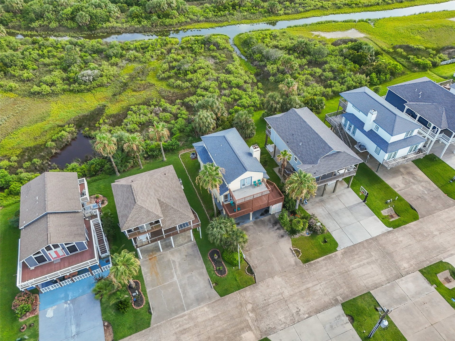 22517 Bay Point Drive, Galveston, TX 77554 22517 Bay Point Drive, Galveston, TX 77554