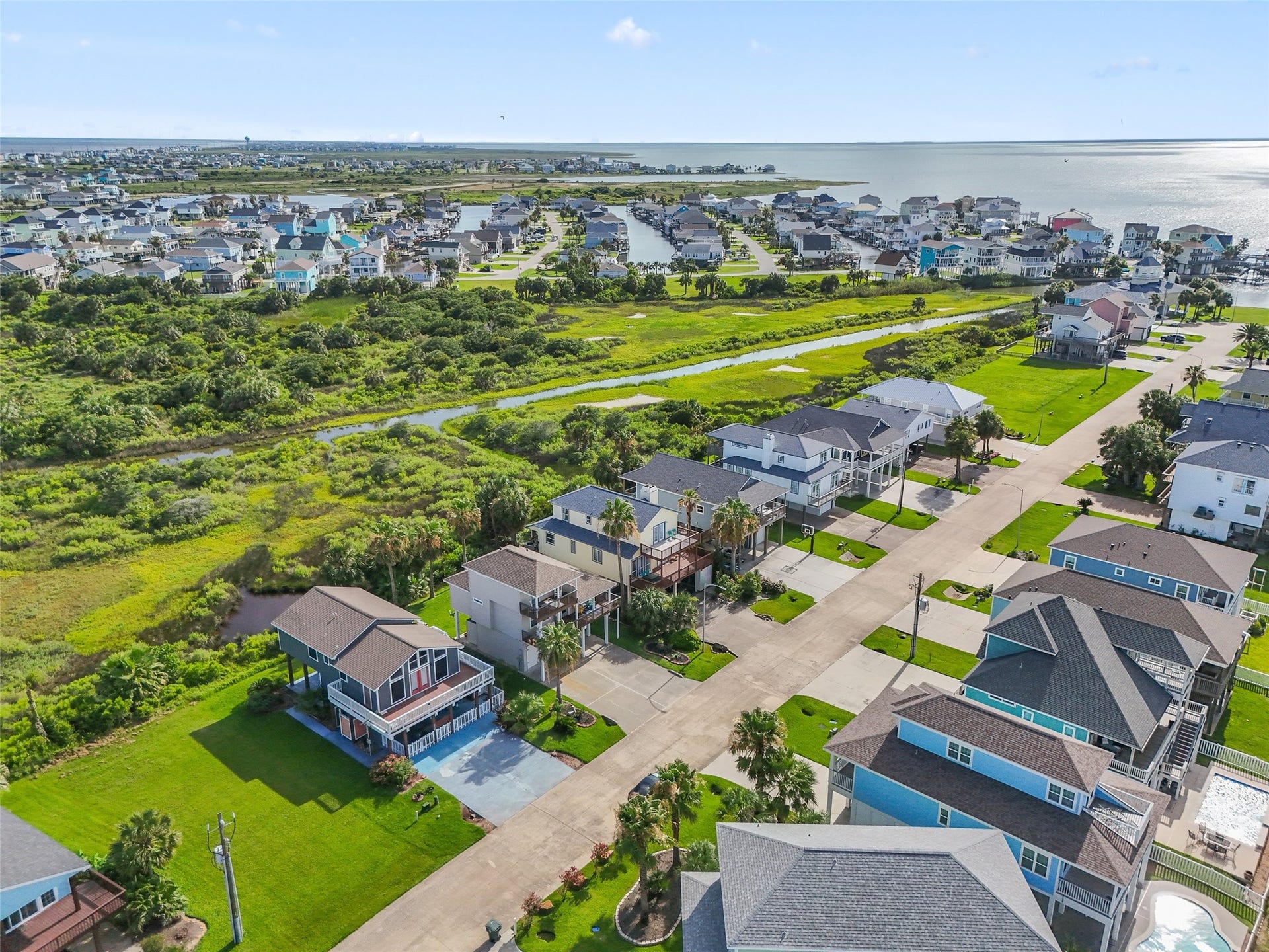 22517 Bay Point Drive, Galveston, TX 77554 22517 Bay Point Drive, Galveston, TX 77554