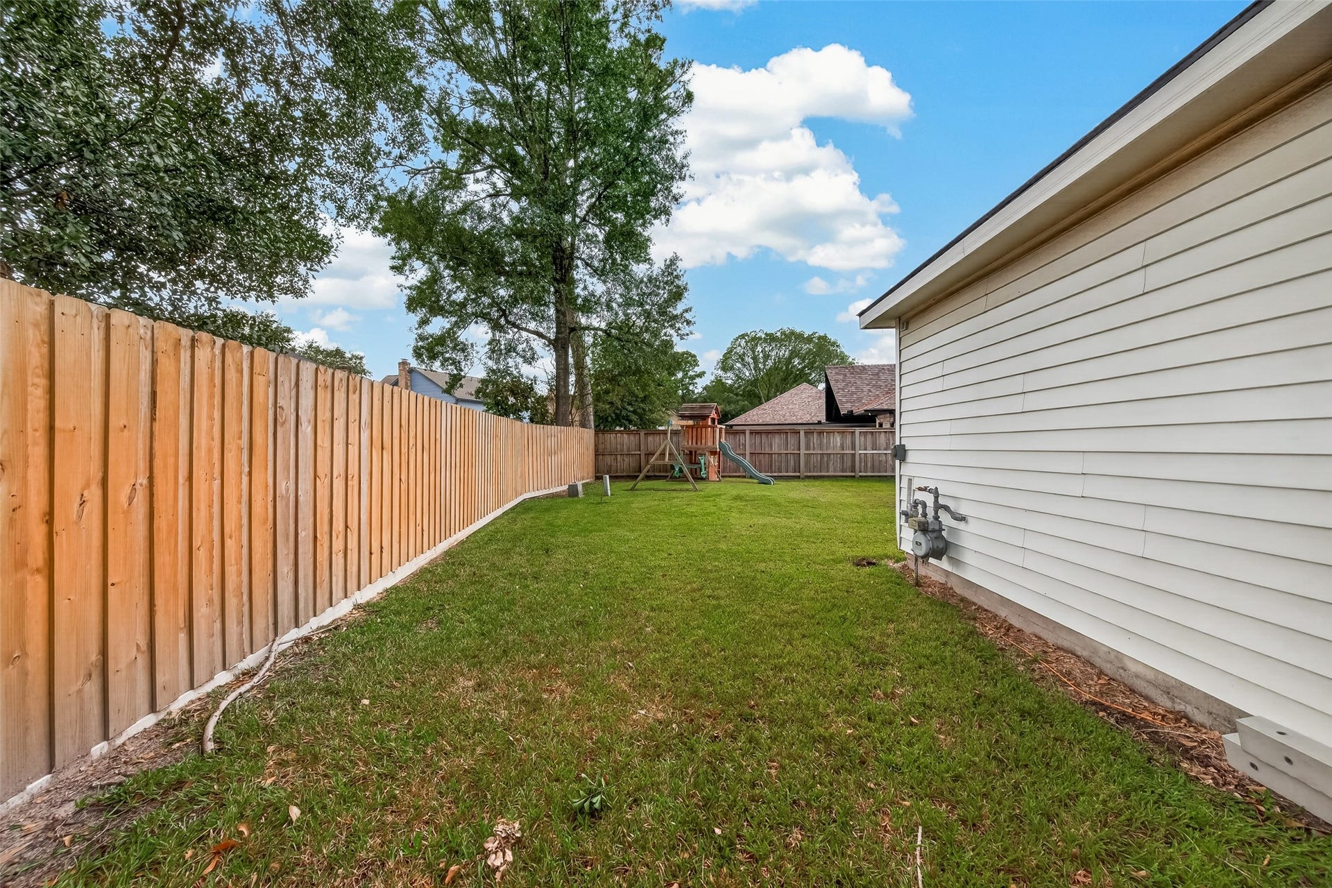 19614 Hurst Wood Drive, Humble, TX 77346