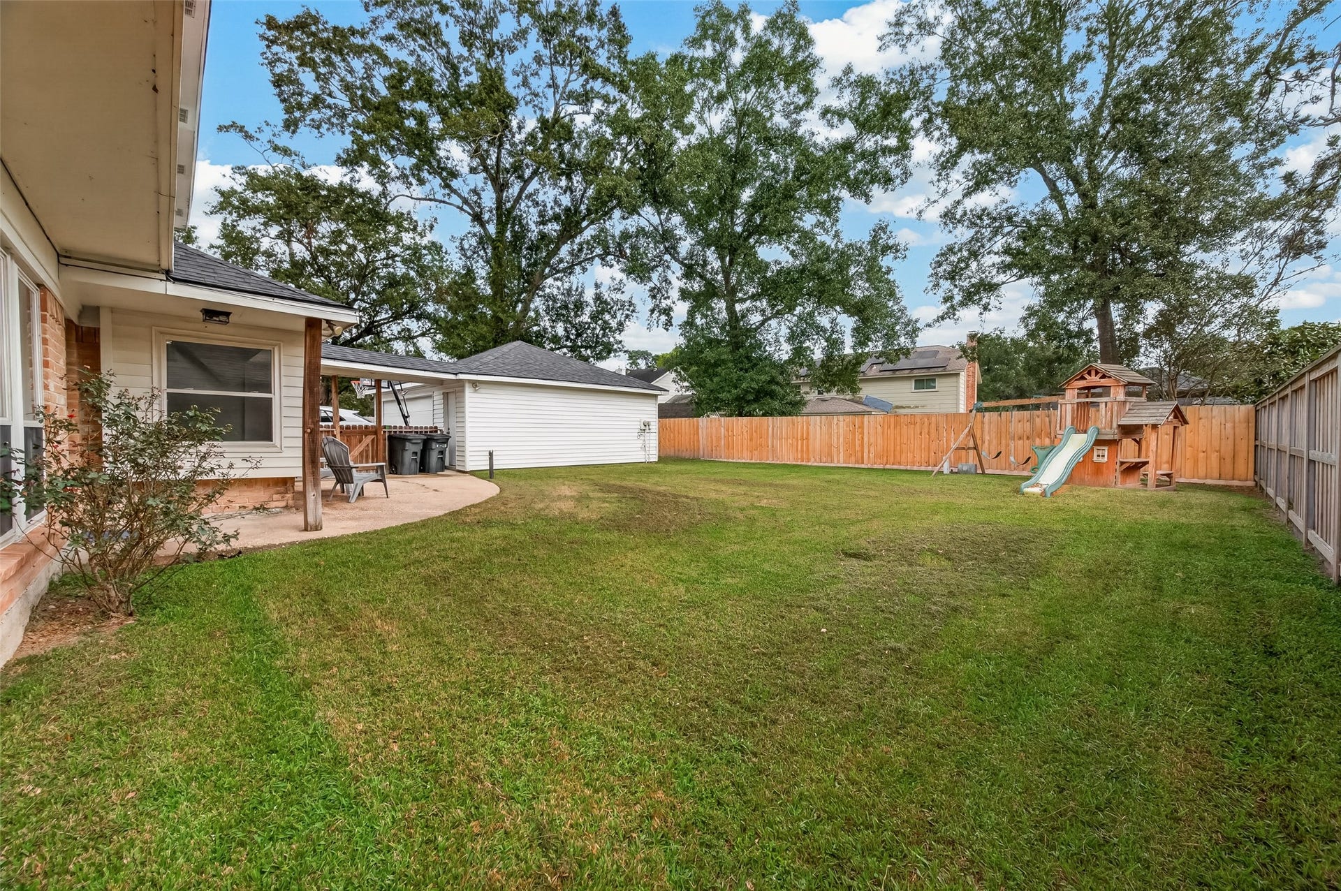 19614 Hurst Wood Drive, Humble, TX 77346