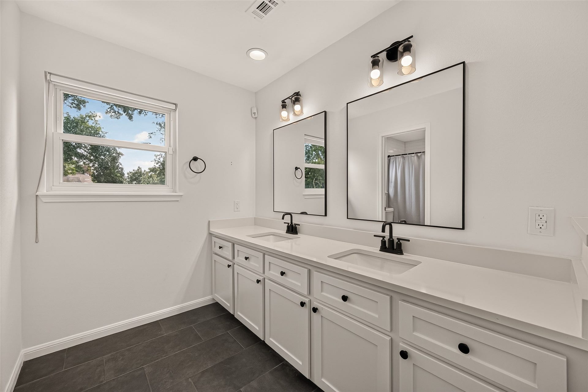 19614 Hurst Wood Drive, Humble, TX 77346