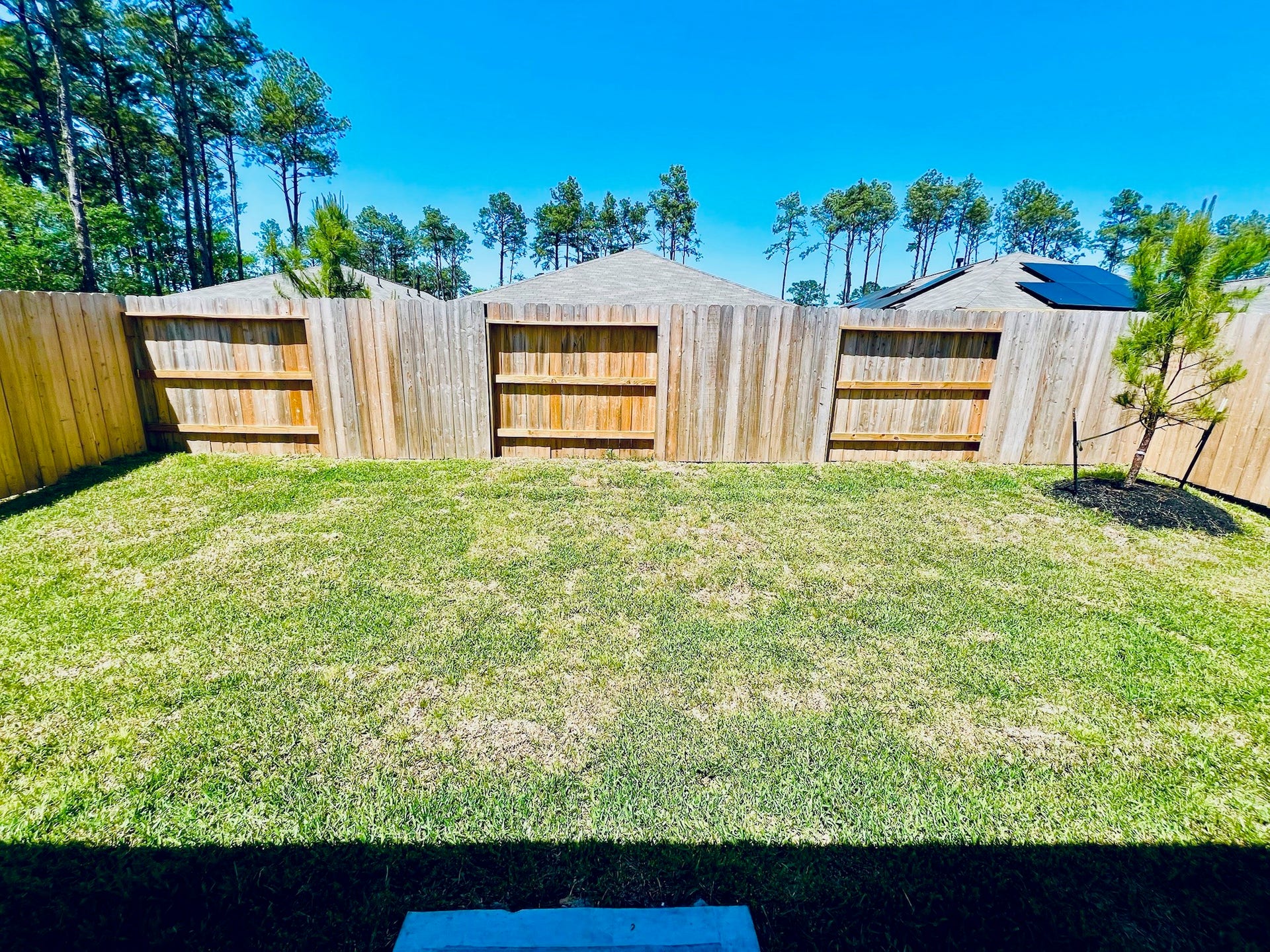 3011 Mallorca Drive, Conroe, TX 77301 Fully fenced backyard