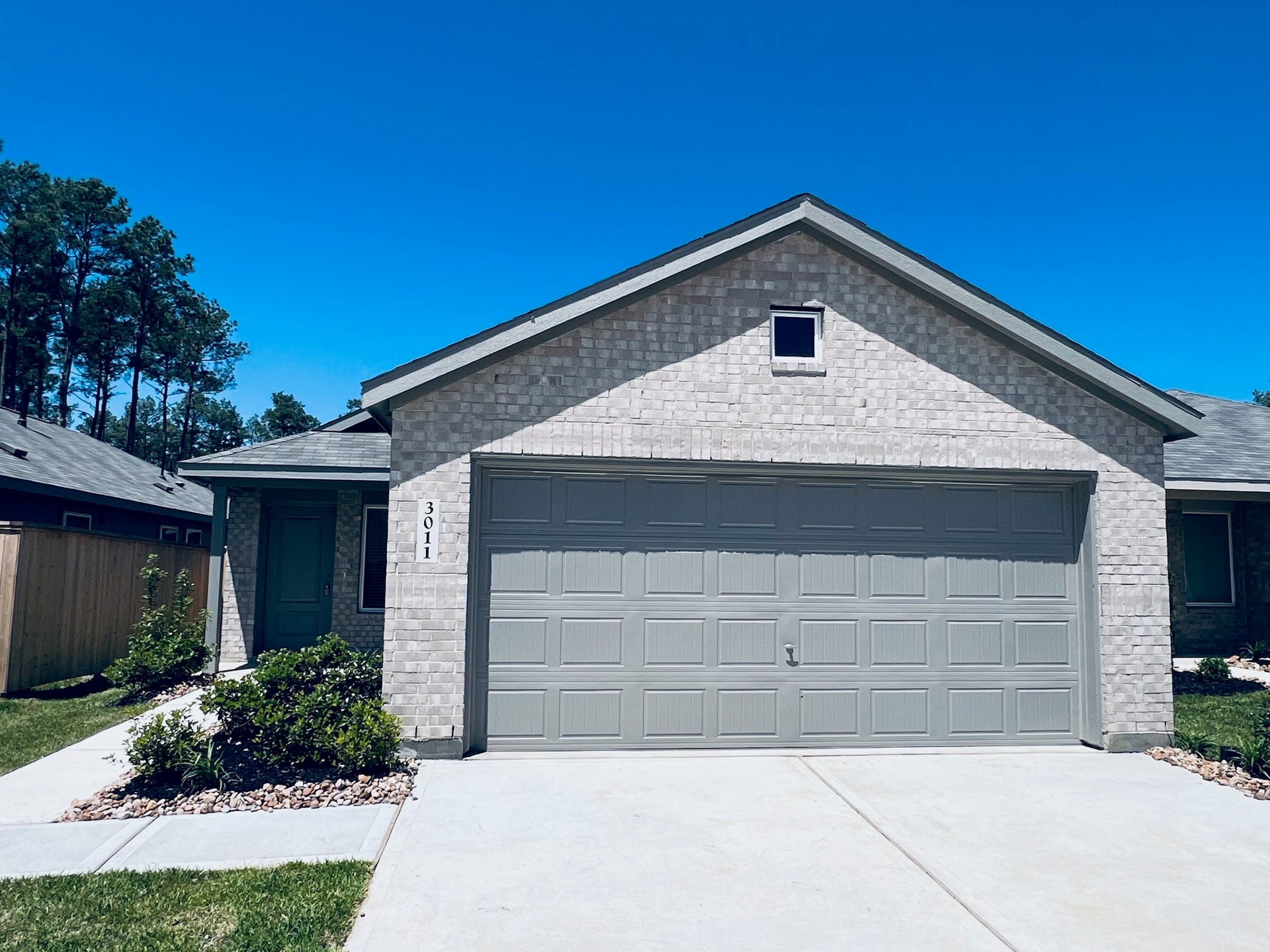 3011 Mallorca Drive, Conroe, TX 77301 Welcome to 3011 Mallorca Dr.