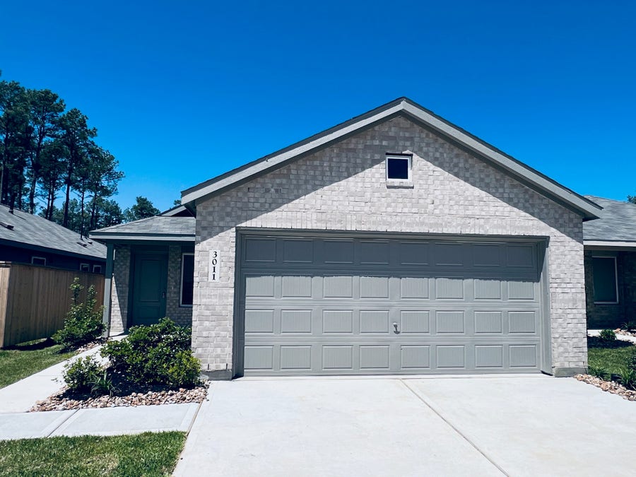 Property photo for 3011 Mallorca Drive, Conroe, TX