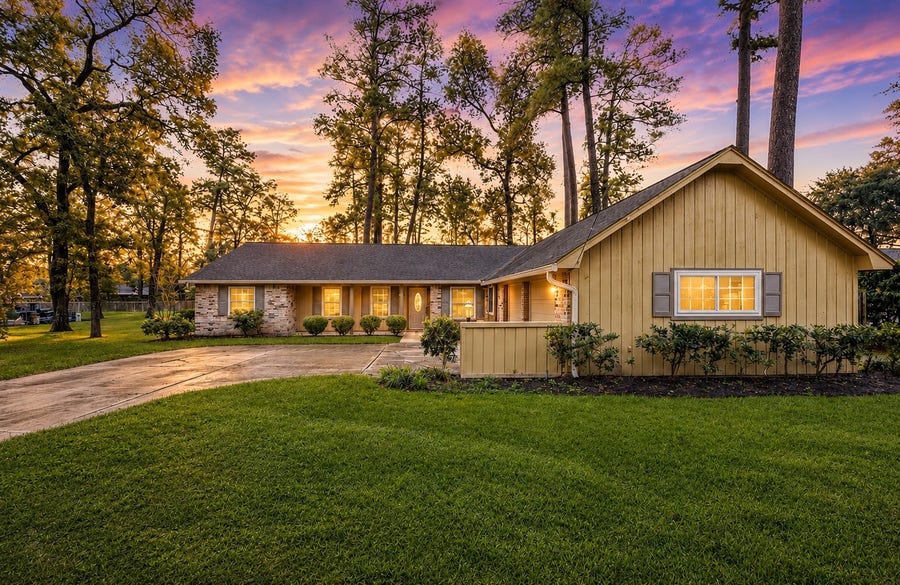 Property photo for 714 Golden Bear Lane, Kingwood, TX