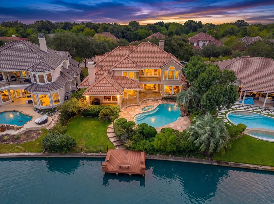 Property photo for 19006 Windsor Lakes Drive, Houston, TX