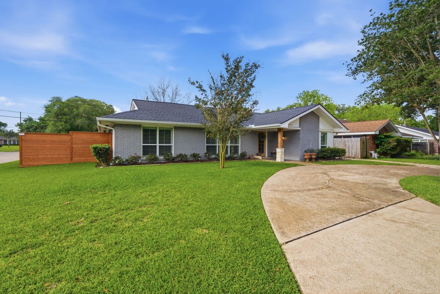 Property photo for 4801 Willowbend Boulevard, Houston, TX