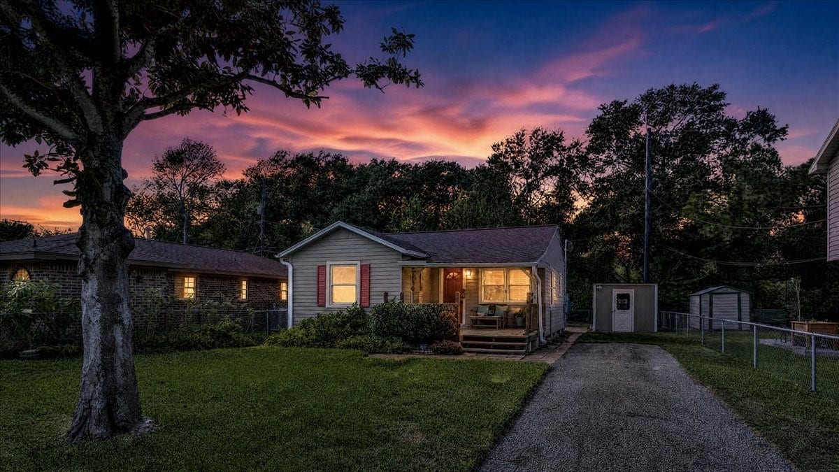 5006 Oak Street, Pasadena, TX 77586 5006 Oak Street, Pasadena, TX 77586