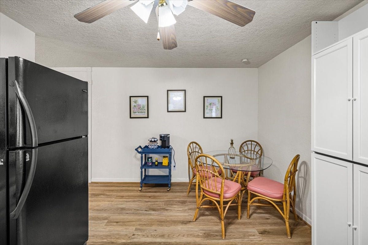 5006 Oak Street, Pasadena, TX 77586 5006 Oak Street, Pasadena, TX 77586