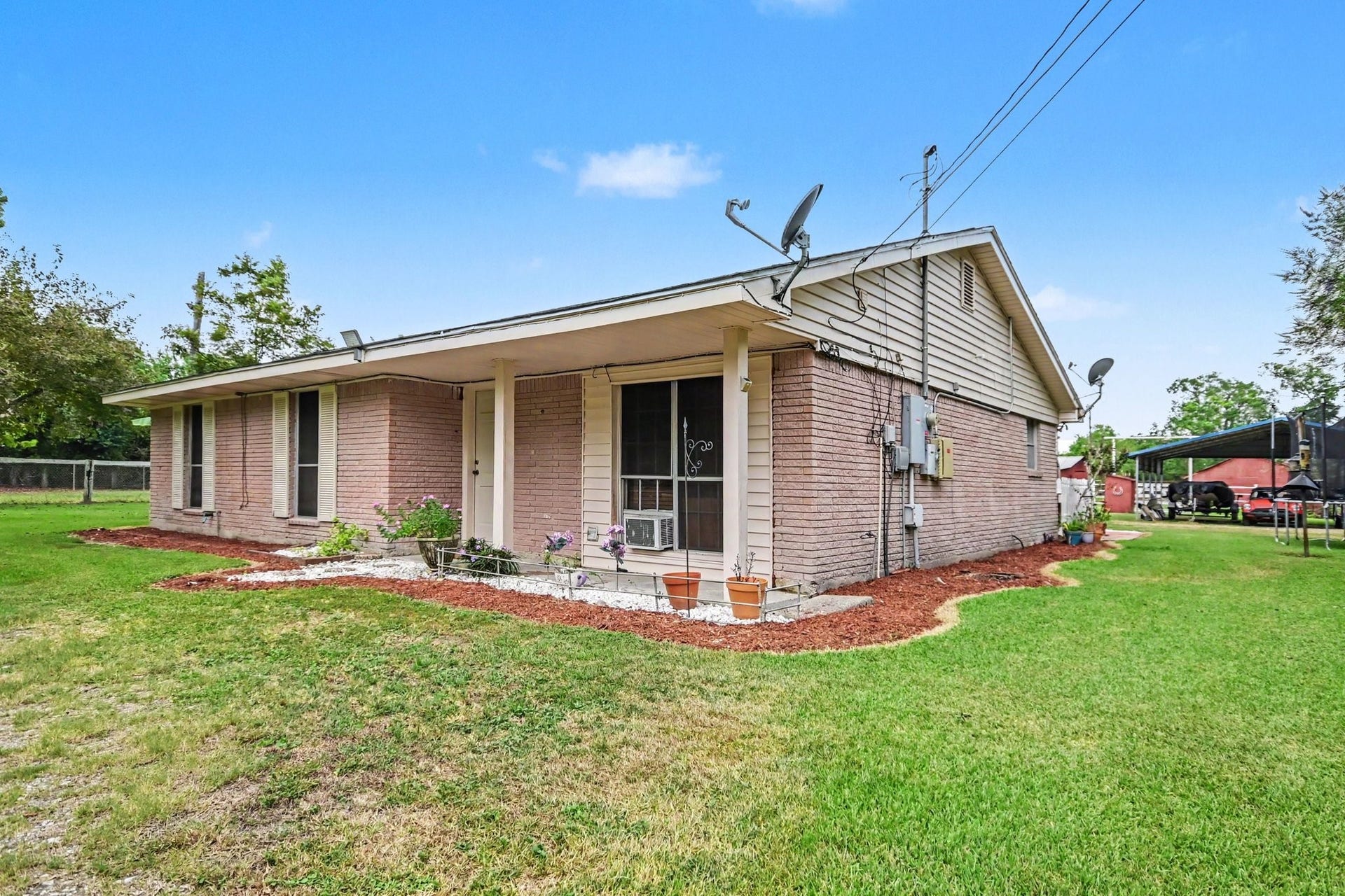 5526 Avenue F, Santa Fe, TX 77510 5526 Avenue F, Santa Fe, TX 77510