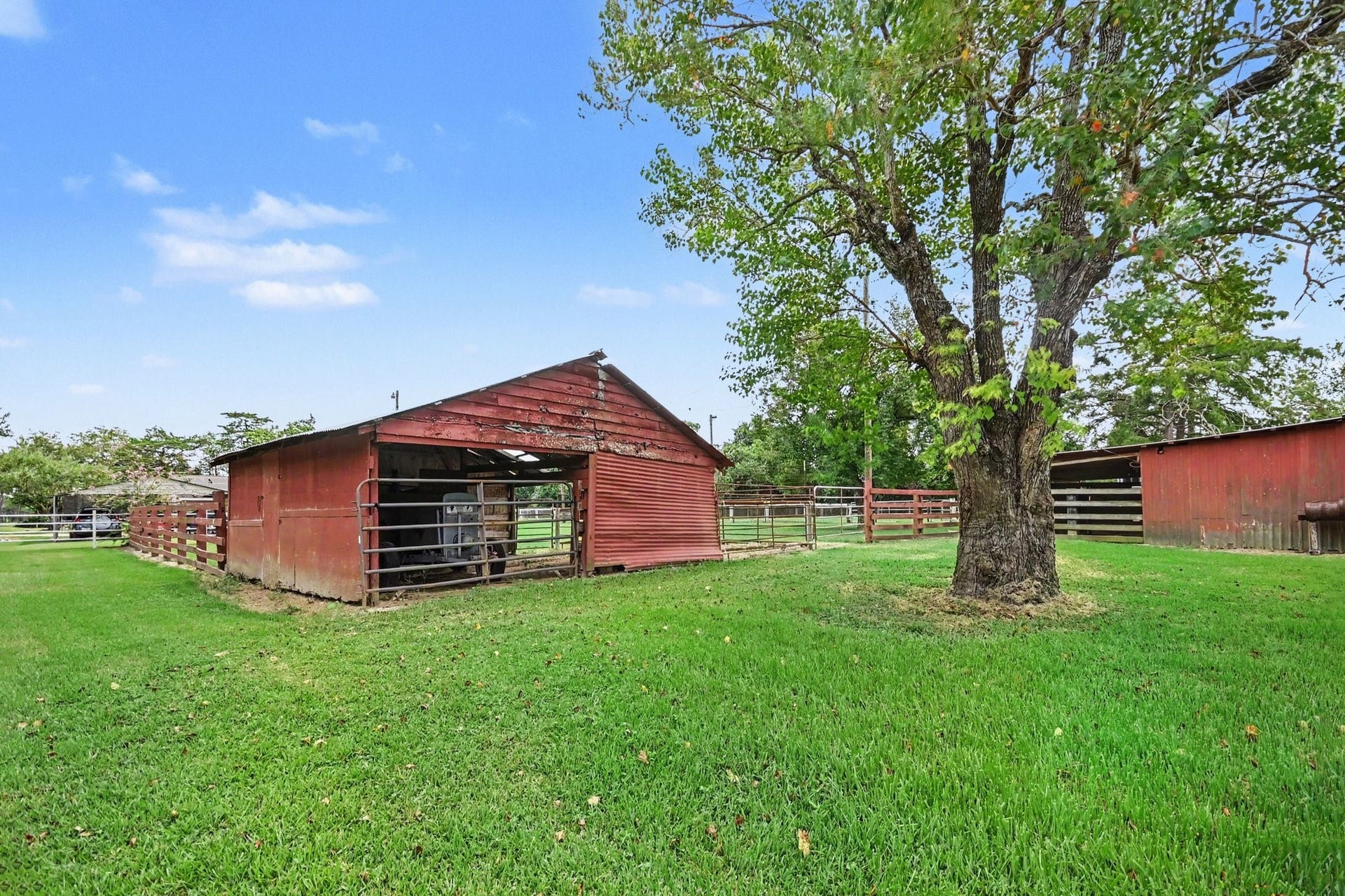 5526 Avenue F, Santa Fe, TX 77510 5526 Avenue F, Santa Fe, TX 77510
