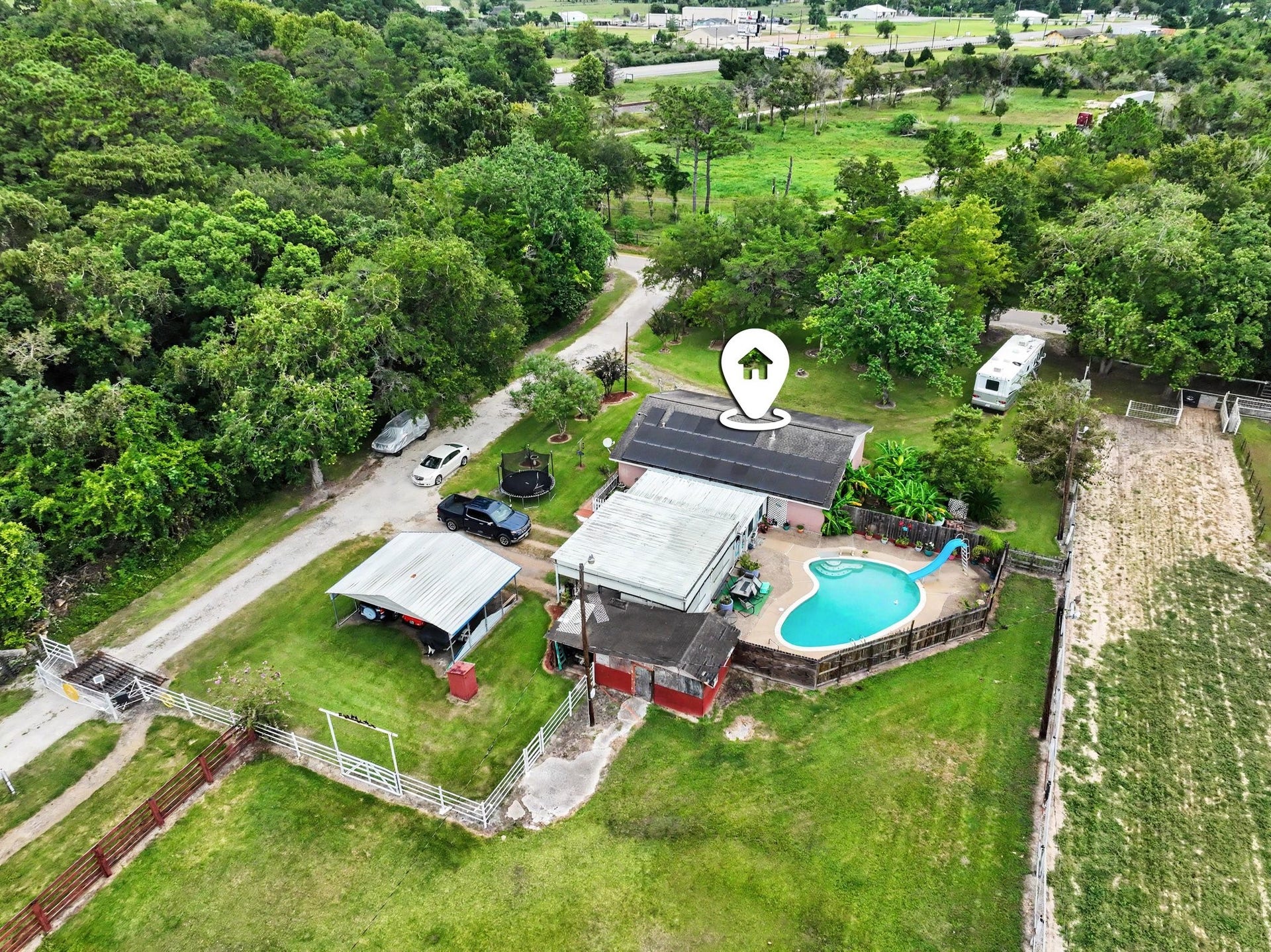 5526 Avenue F, Santa Fe, TX 77510 5 incredible acres to enjoy