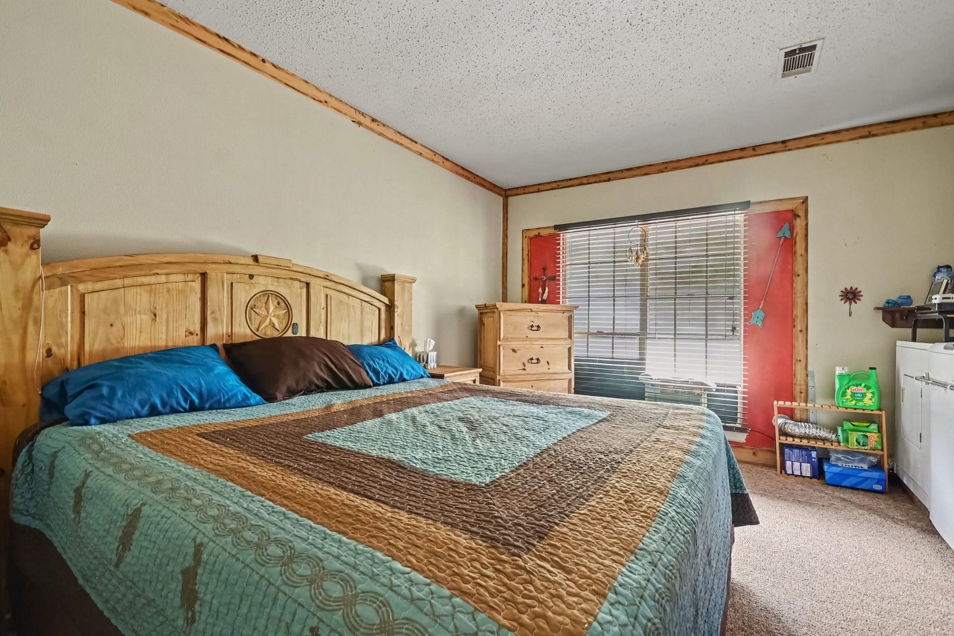 5526 Avenue F, Santa Fe, TX 77510 Garage was converted into a bedroom