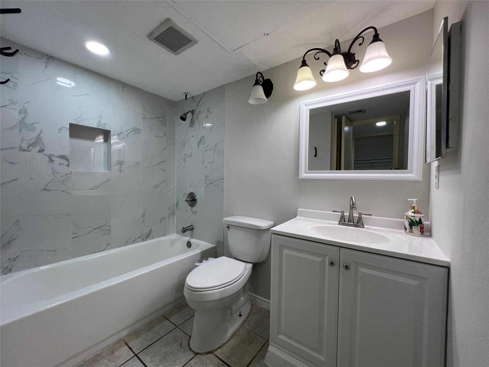 10501 South Drive, #282, Houston, TX 77099 10501 South Drive, #282, Houston, TX 77099