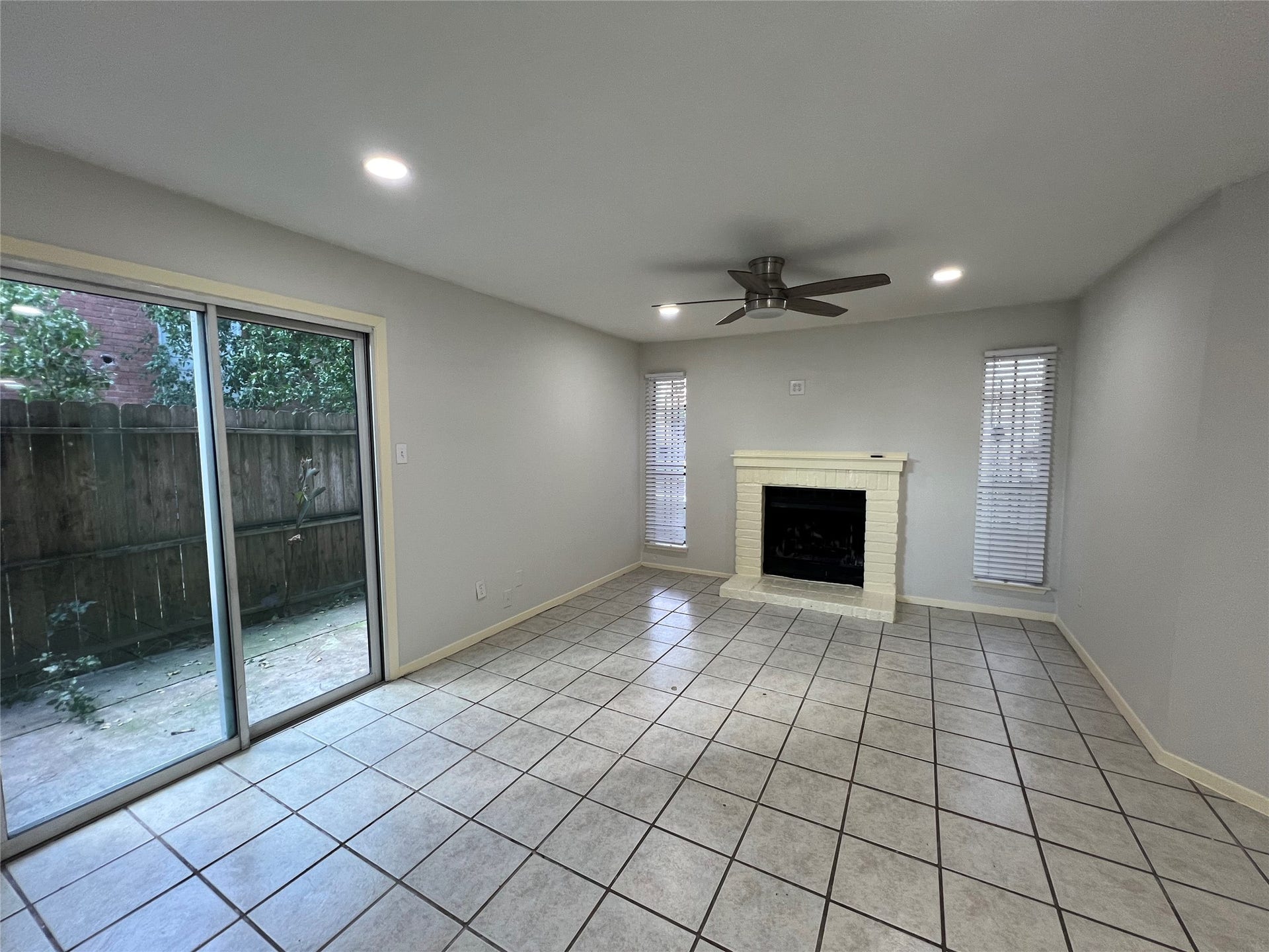 10501 South Drive, #282, Houston, TX 77099 10501 South Drive, #282, Houston, TX 77099