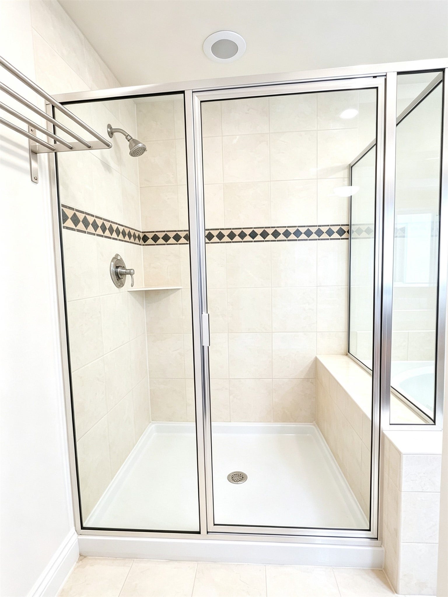 3411 Clearview Circle, Houston, TX 77025 3411 Clearview Circle, Houston, TX 77025