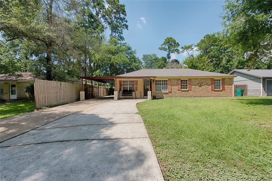 Property photo for 303 Spring Stream Bend, Montgomery, TX