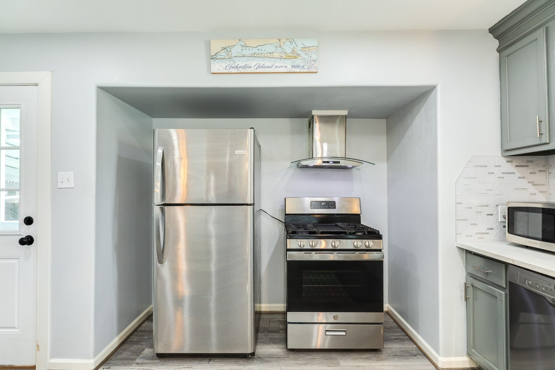 5507 Menard Avenue, Galveston, TX 77551 5507 Menard Avenue, Galveston, TX 77551