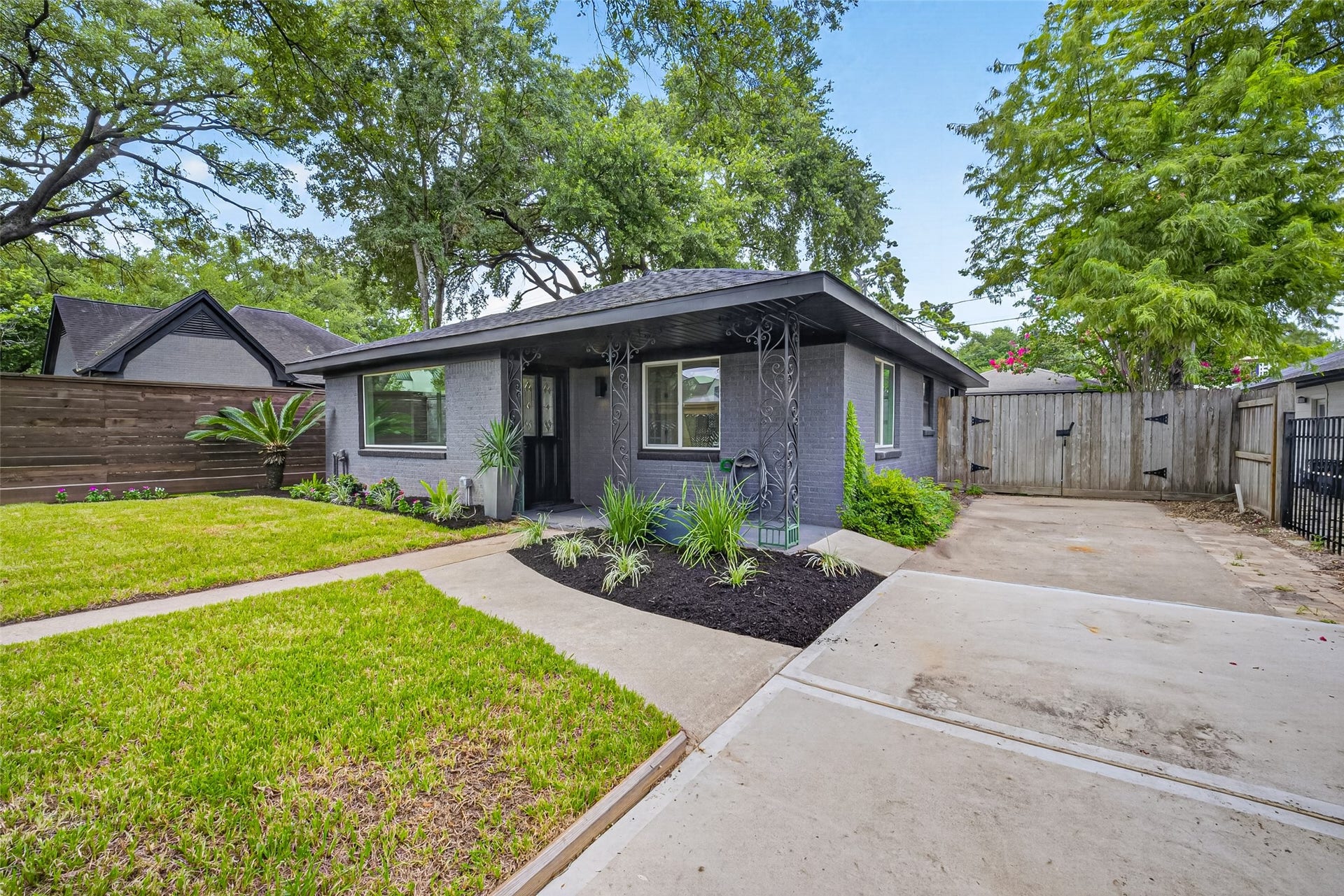 419 Fairbanks Street, Houston, TX 77009 419 Fairbanks Street, Houston, TX 77009
