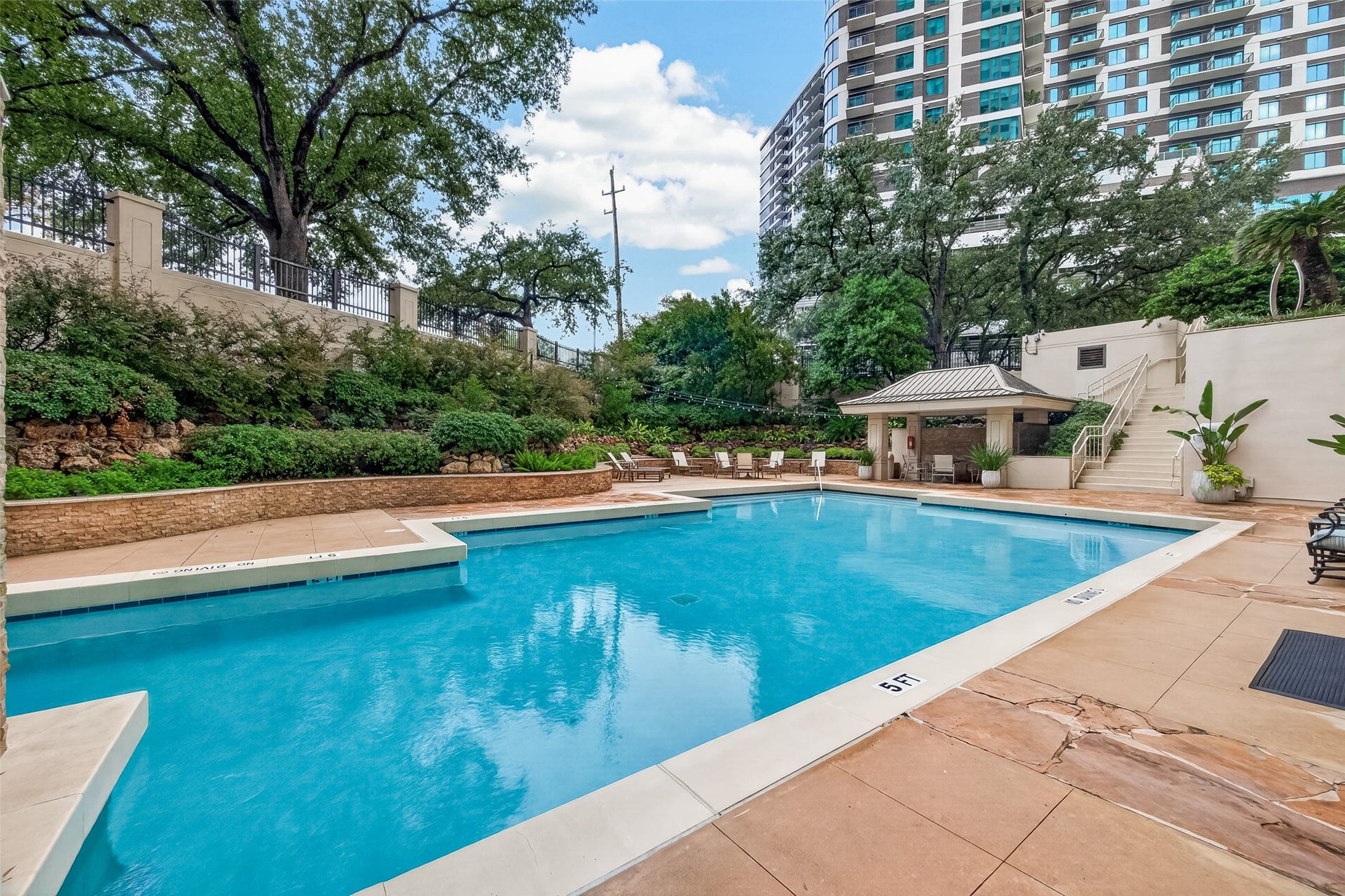 2001 Holcombe Boulevard, #1305, Houston, TX 77030 refreshing, heated pool