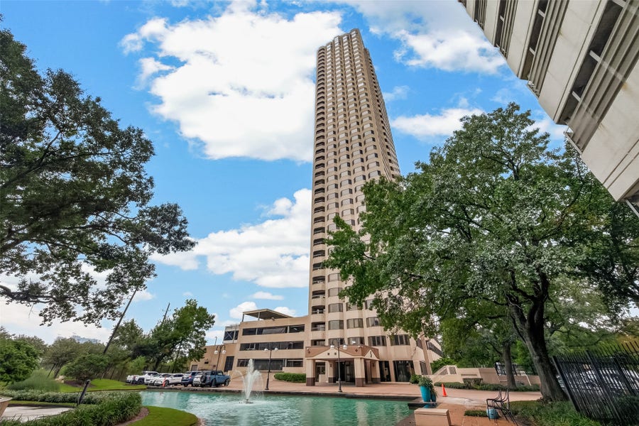 Property photo for 2001 Holcombe Boulevard, #1305, Houston, TX