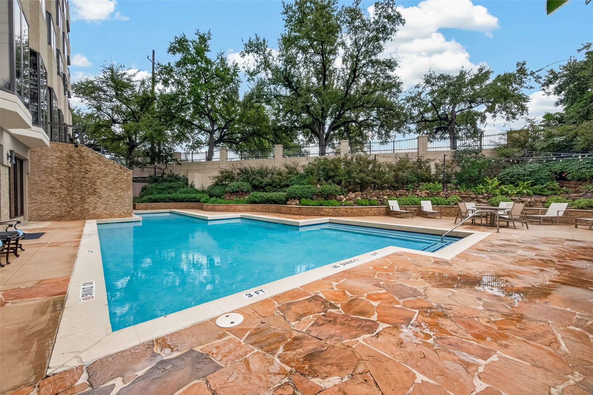 2001 Holcombe Boulevard, #1305, Houston, TX 77030 beautiful landscaping around the pool