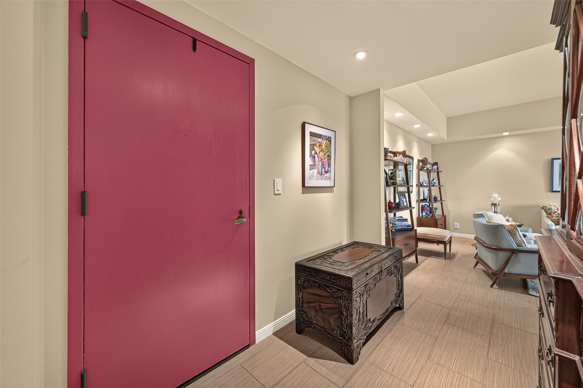 2001 Holcombe Boulevard, #1305, Houston, TX 77030 foyer of unit 1305