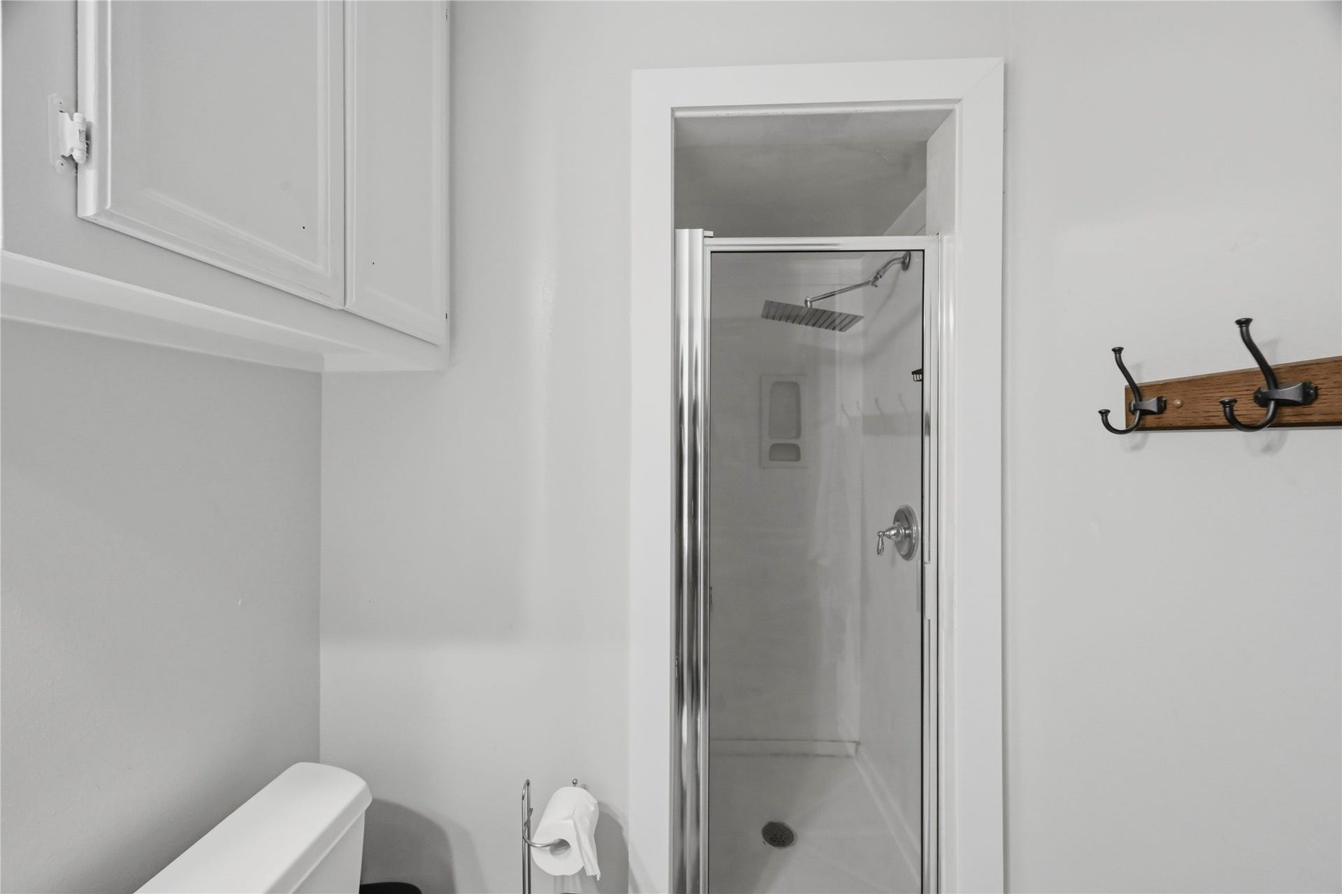 Secondary bathroom,