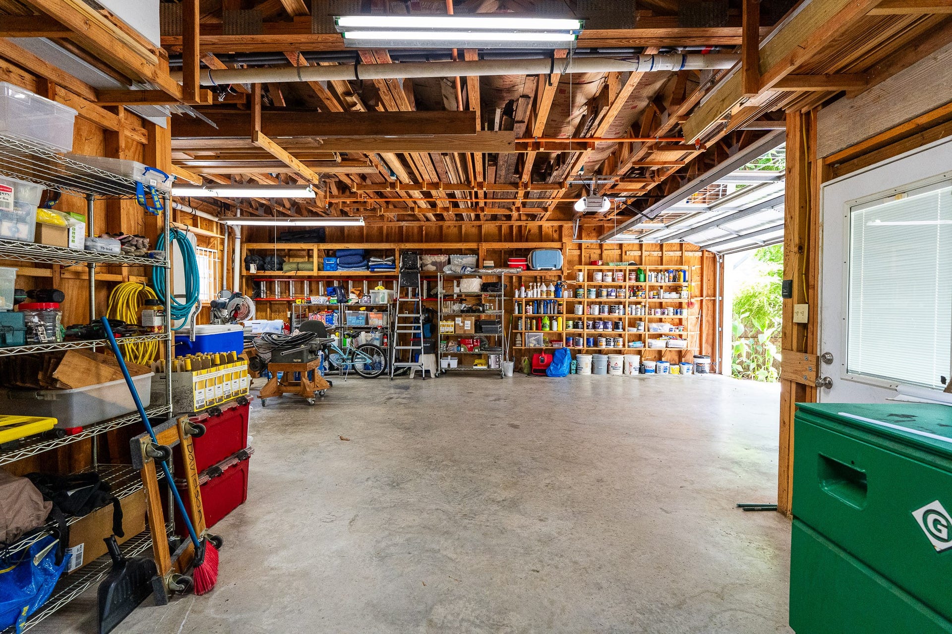 1841 Cortlandt Street, Houston, TX 77008 Garage shop and second work bench.
