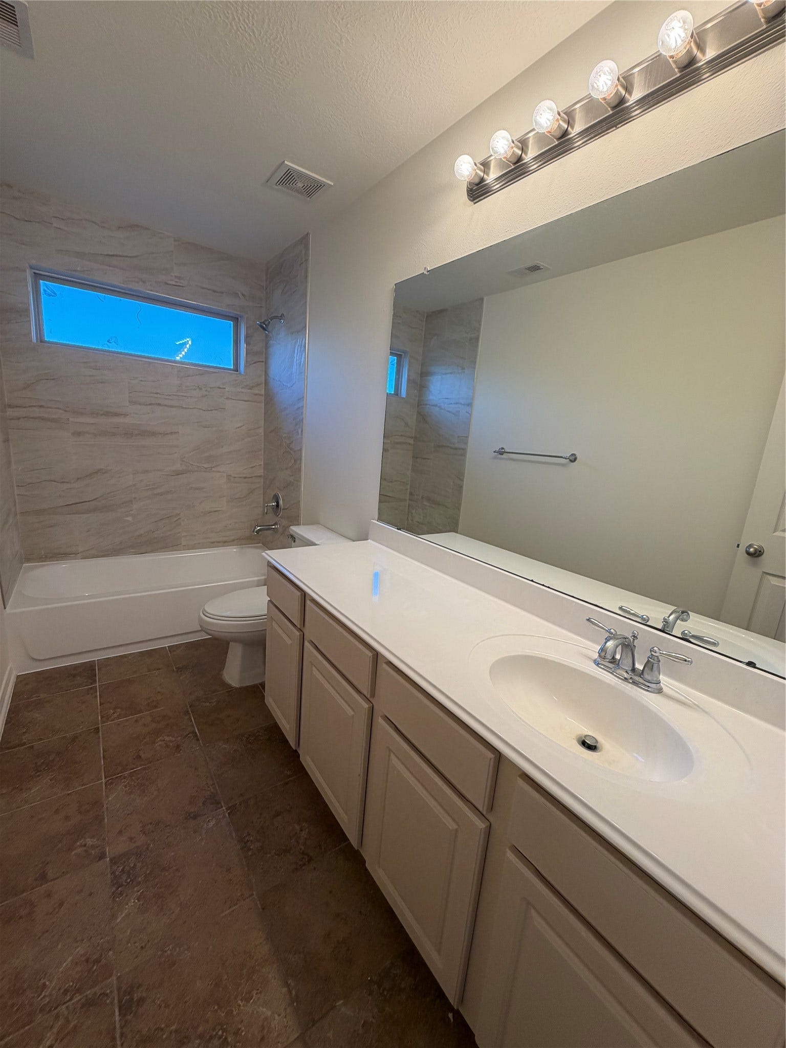 2619 Winding Creek Way, Conroe, TX 77385 2619 Winding Creek Way, Conroe, TX 77385