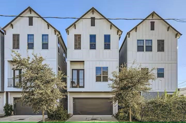 Property photo for 1528 Chestnut Street, Houston, TX