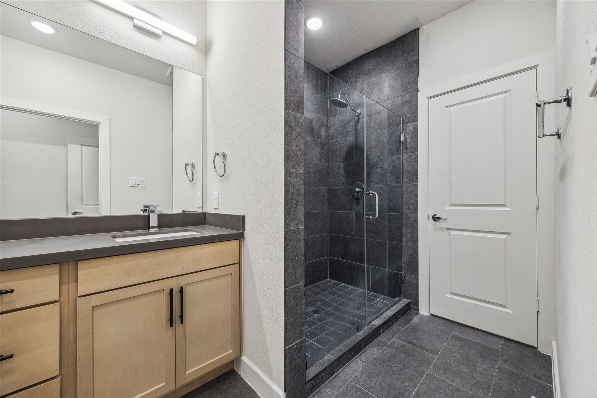 6517 Rena Street, Houston, TX 77092 Representative photo of primary bath. Layout and selections may vary.