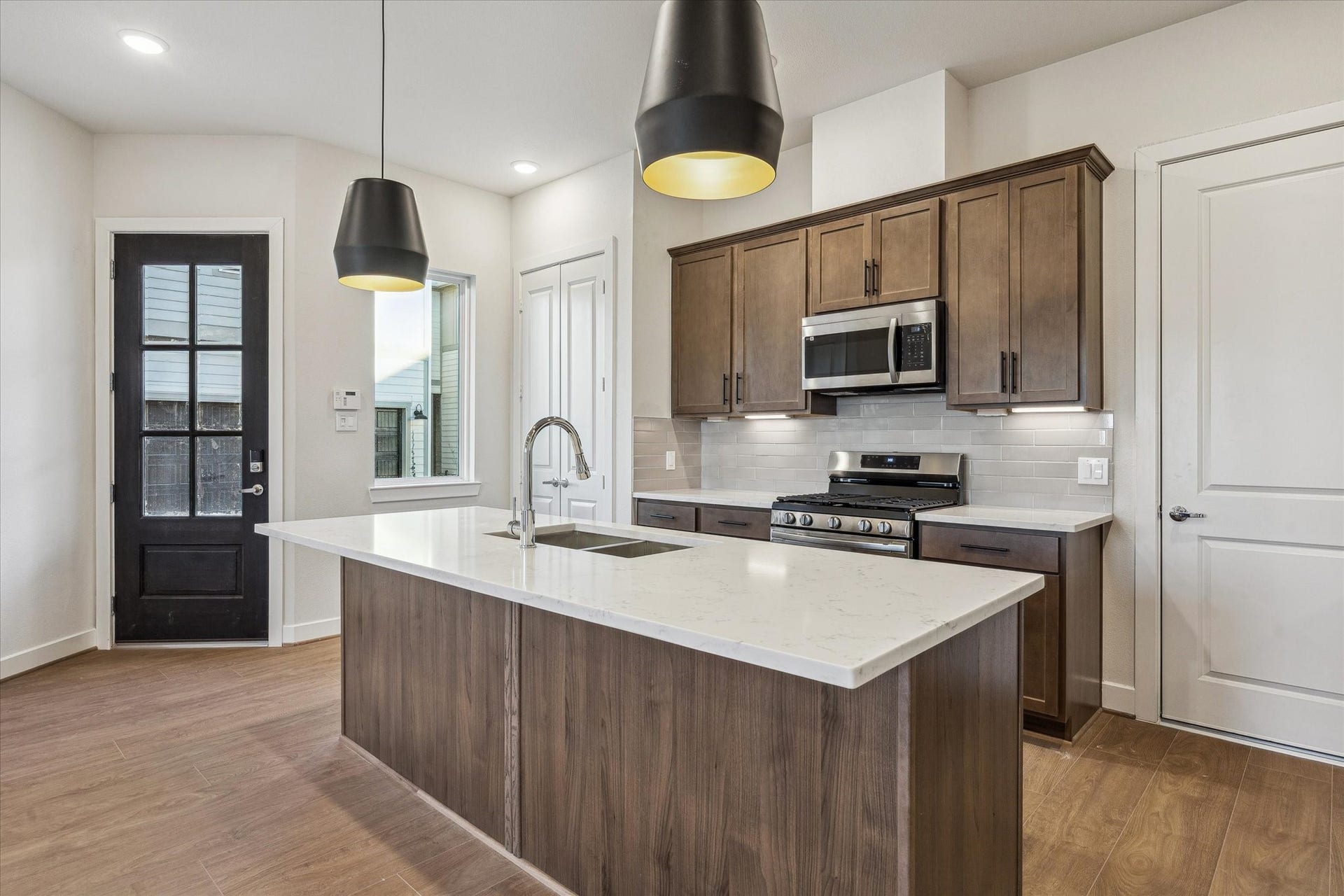 6517 Rena Street, Houston, TX 77092 Representative photo. Layout and selections may vary.