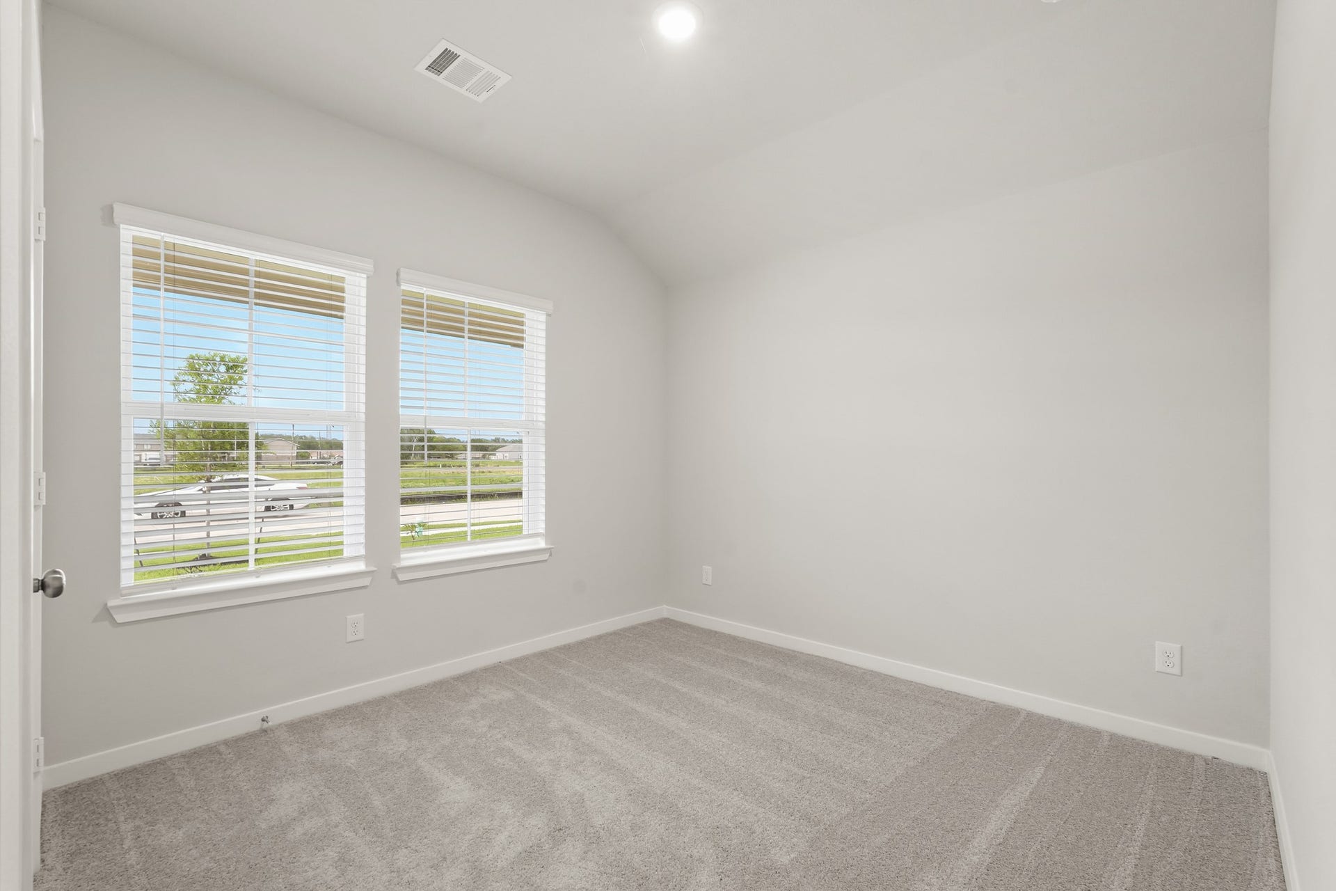 624 Woodhaven Lakes Drive, La Marque, TX 77568 representative photo