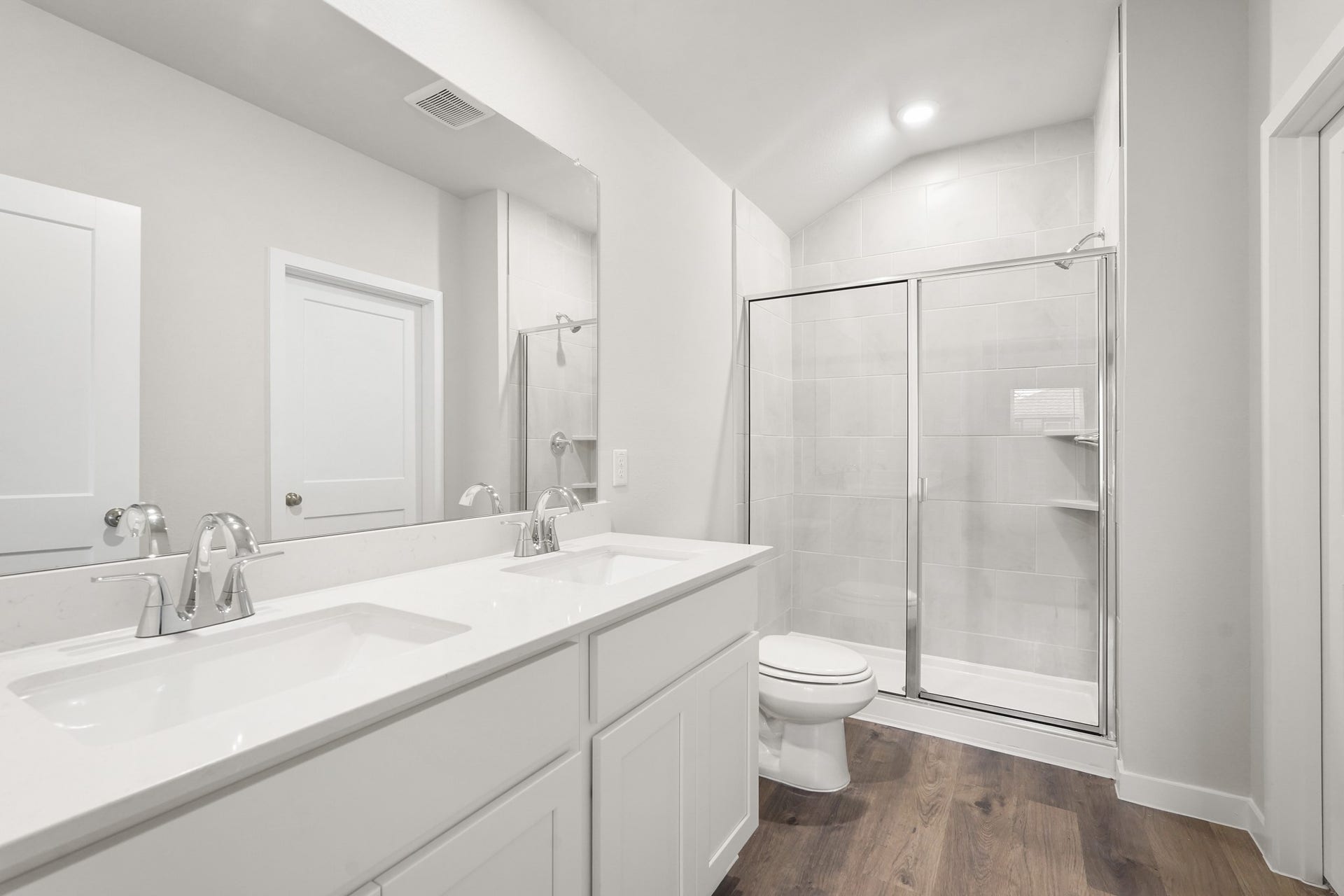 624 Woodhaven Lakes Drive, La Marque, TX 77568 representative photo