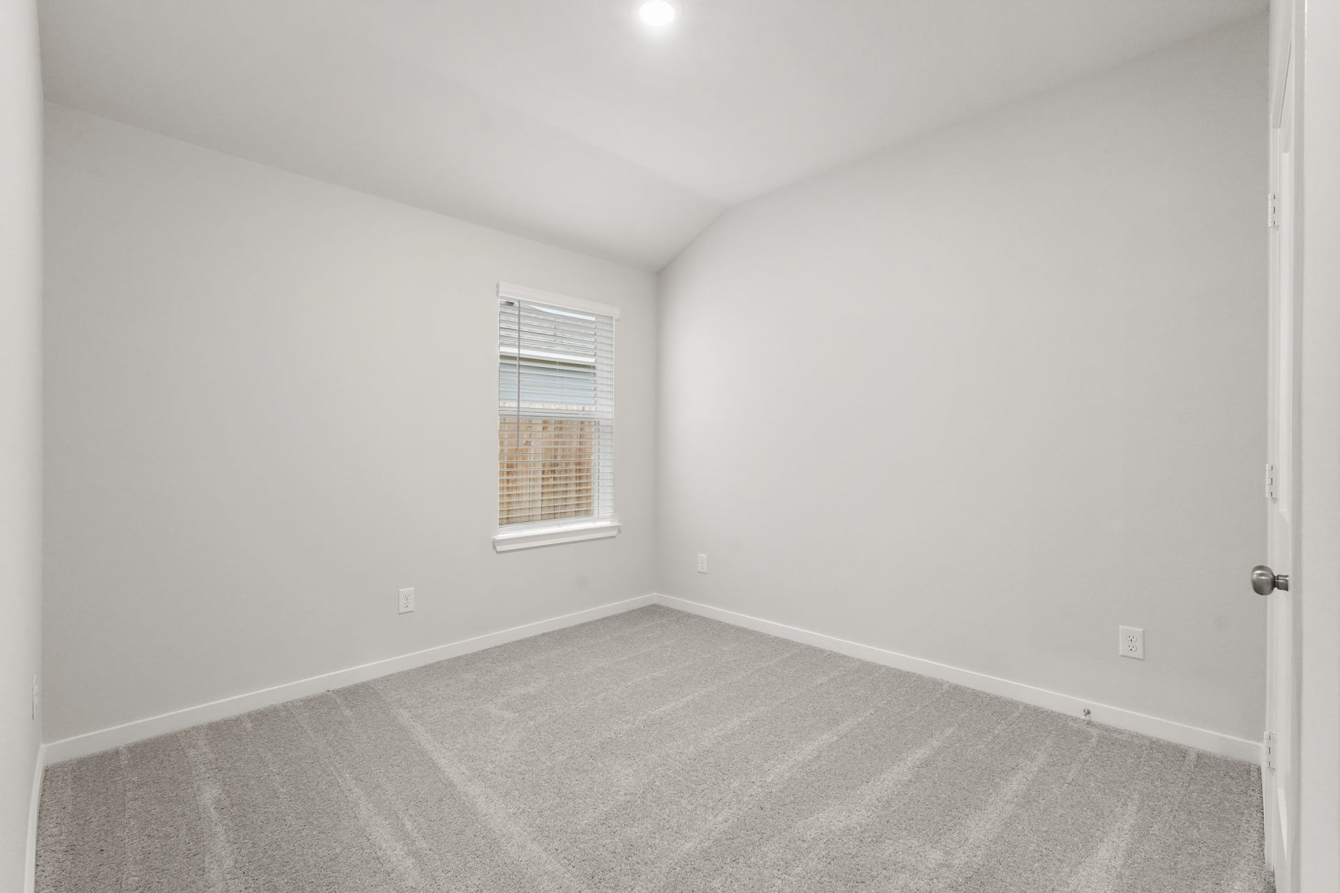 624 Woodhaven Lakes Drive, La Marque, TX 77568 representative photo