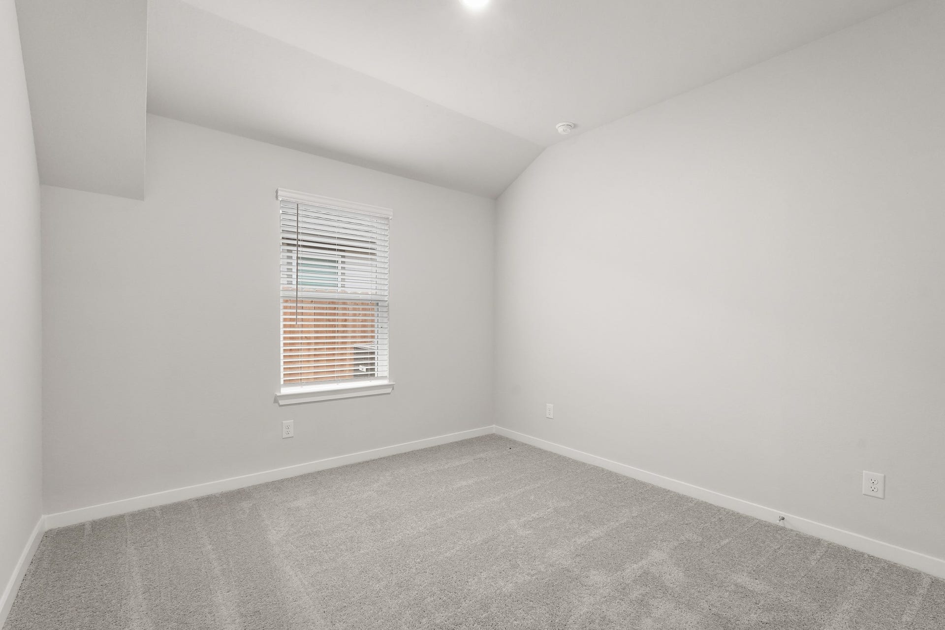 624 Woodhaven Lakes Drive, La Marque, TX 77568 representative photo