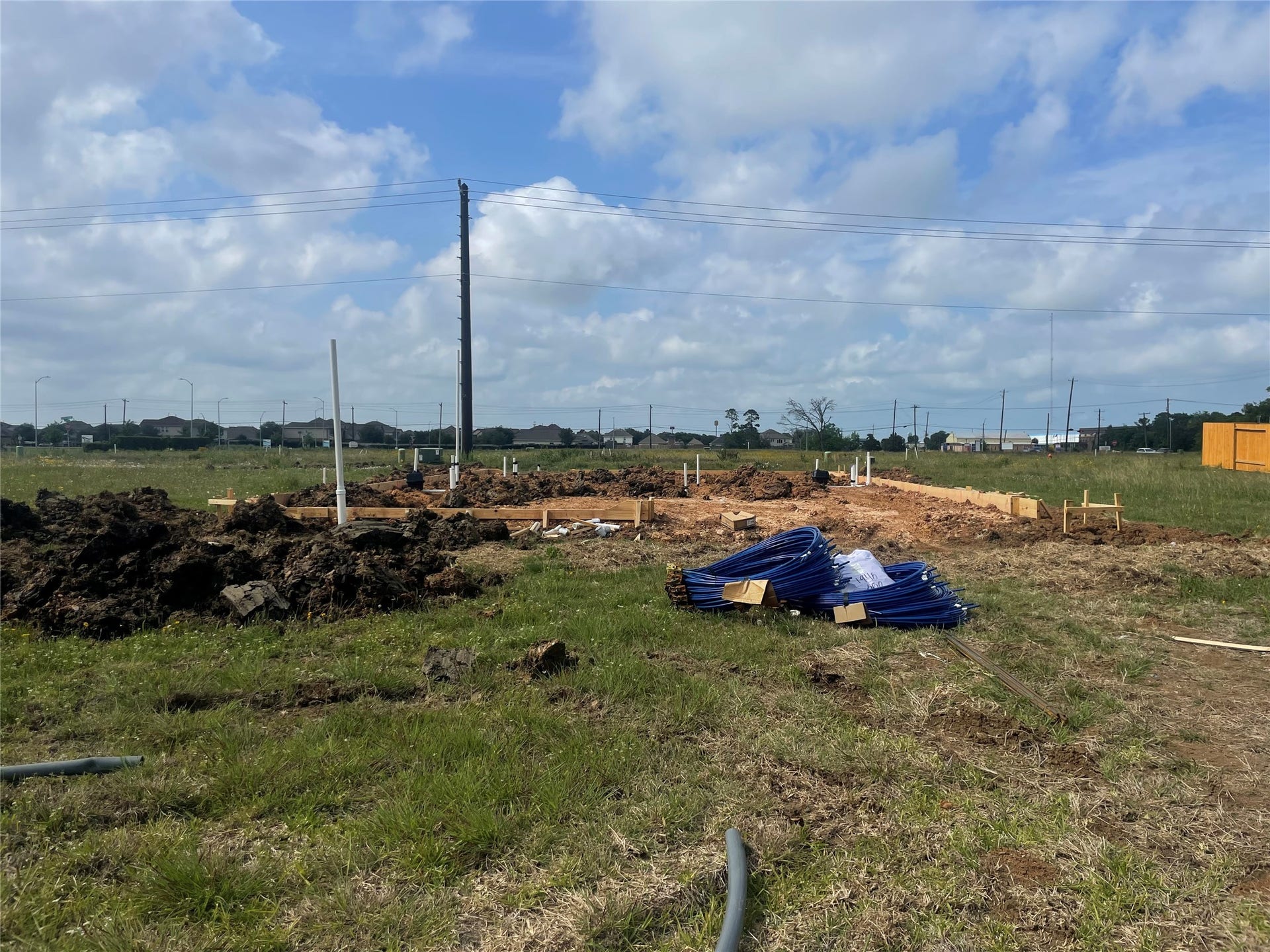 624 Woodhaven Lakes Drive, La Marque, TX 77568 624 Woodhaven Lakes Drive, La Marque, TX 77568