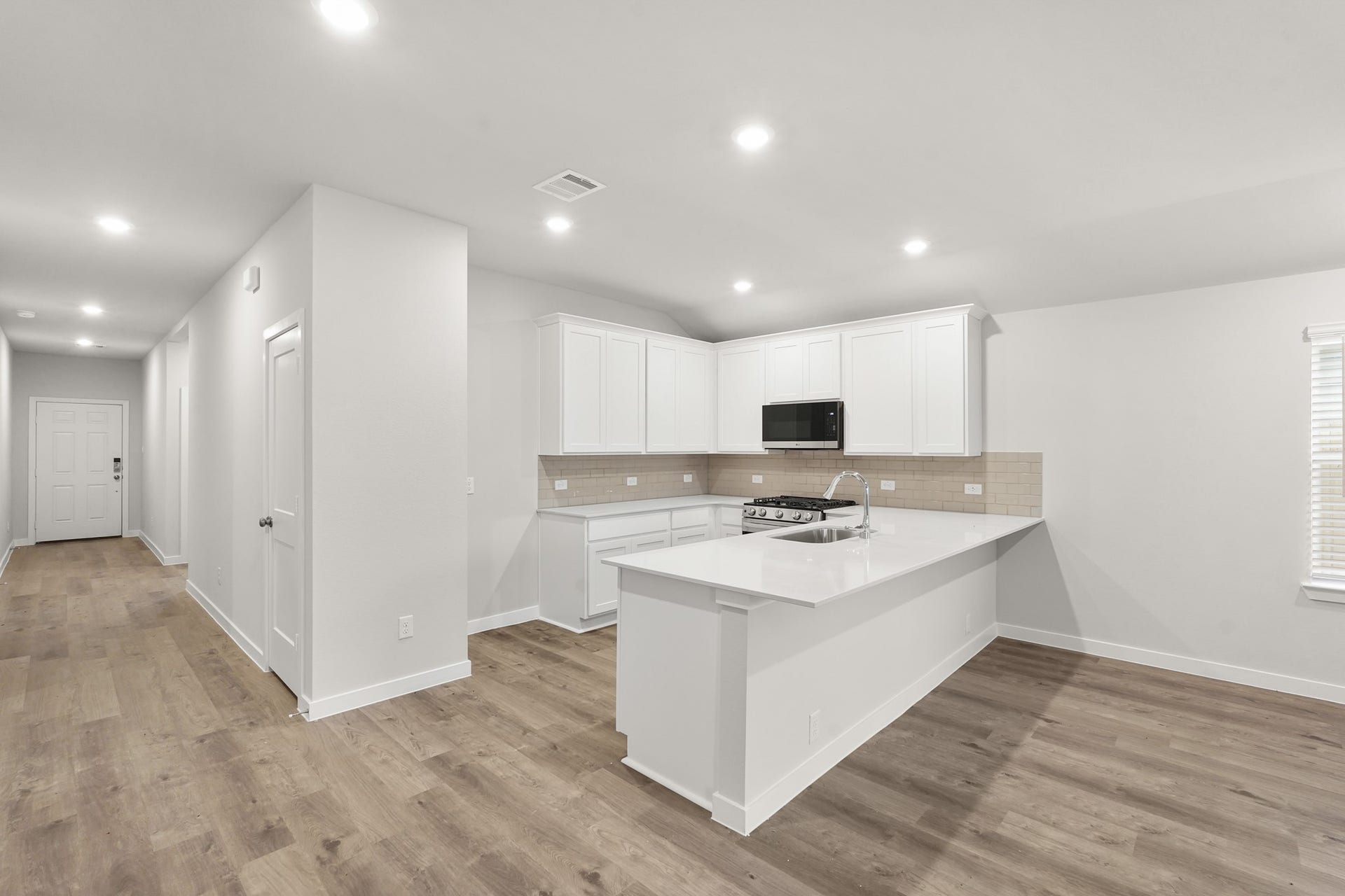 624 Woodhaven Lakes Drive, La Marque, TX 77568 representative photo