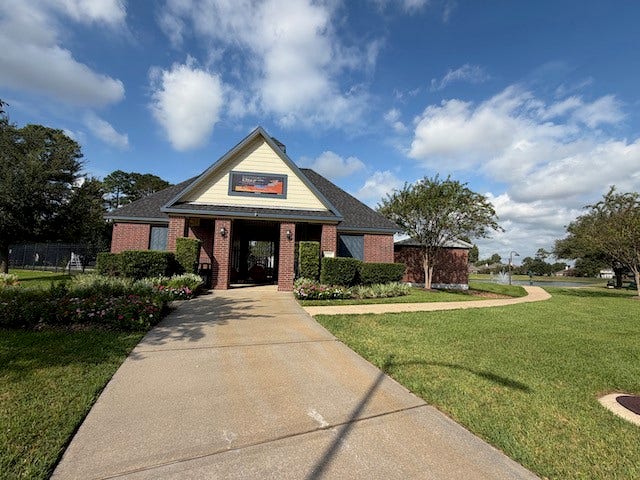20023 Cypresswood Glen, Spring, TX 77373 Fabulous community amenities are just a two block walk.