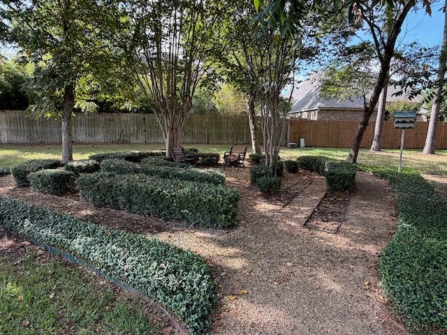 20023 Cypresswood Glen, Spring, TX 77373 Private seating to sit and enjoy a book. What a wonderful place to call home!