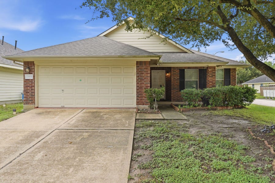 Property photo for 20002 Karlanda Lane, Houston, TX