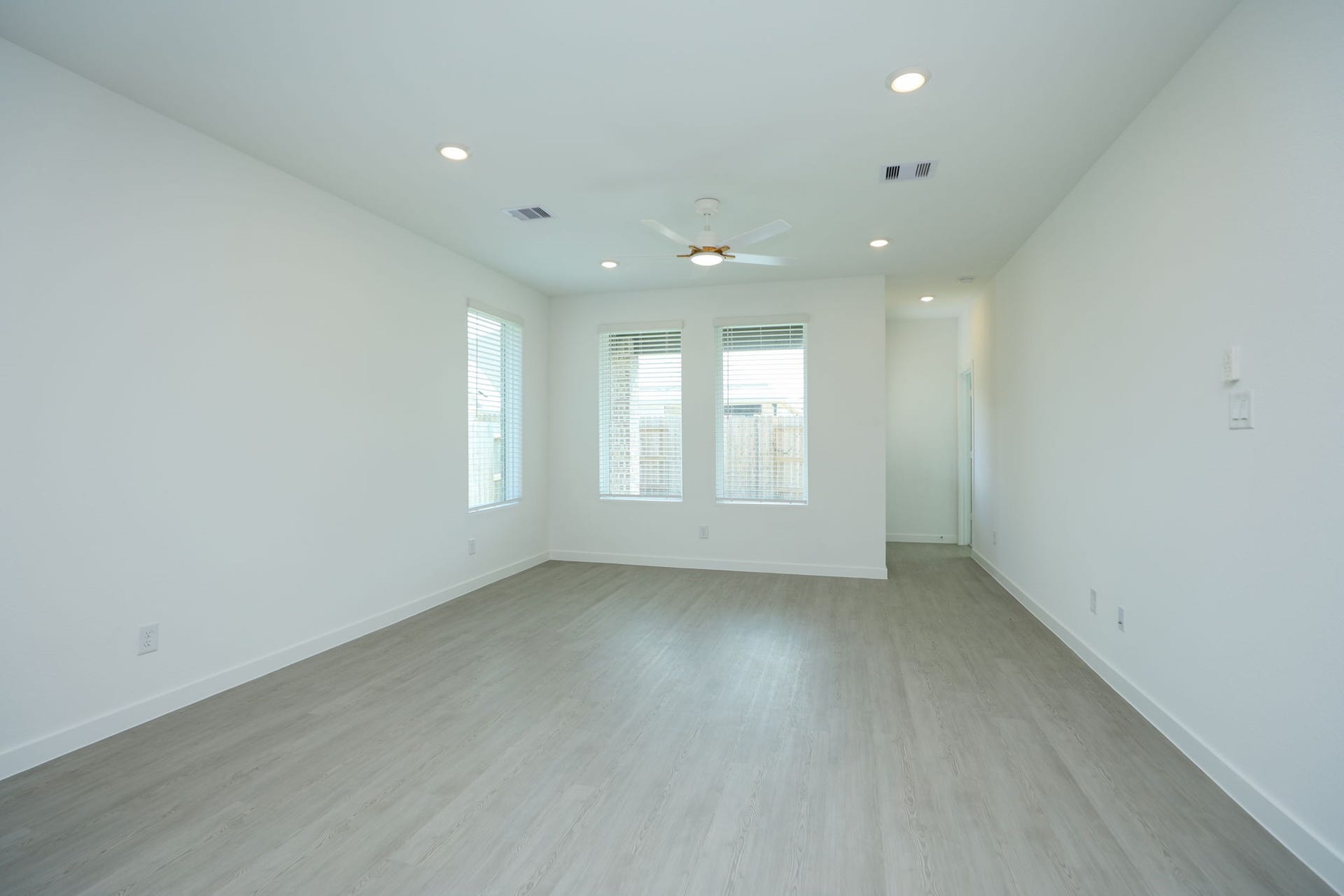 29039 Bison Haven Drive, Hockley, TX 77447 Open site lines from kitchen to Family living space.
