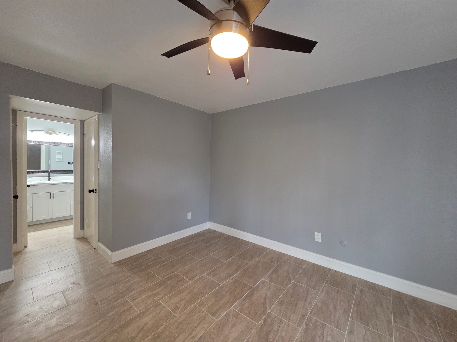 8421 Hearth Drive, #31, Houston, TX 77054
